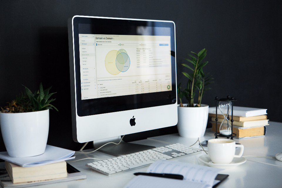 Five Simple Ways to Organize a Workday That Keeps Slipping Away